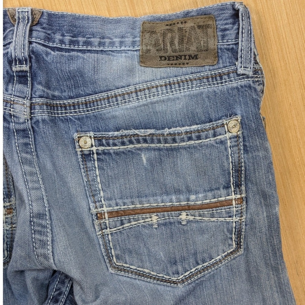 Ariat M-Series Mens Straight Leg Distressed Blue Denim Jeans 34x36 Medium Wash - Picture 10 of 11